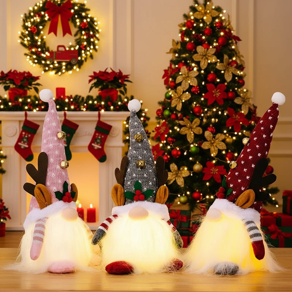 Weihnachtszwerge im Rentier-Look